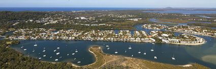 Noosa Sound - QLD 2014 (PBH4 00 17452)